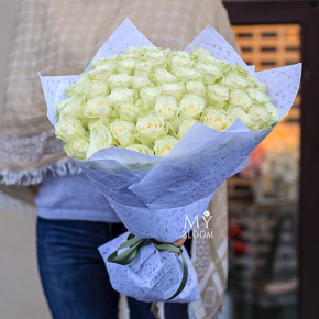 51 белая роза (40 см) в Звенигороде