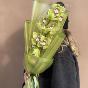 Букет из лаймовой орхидеи в Звенигороде