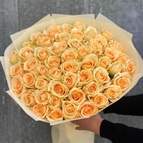 Букет из 51 розы Аваланж (60 см) в Звенигороде