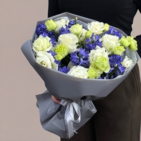 Букет из ароматных гиацинтов и эустом в Звенигороде