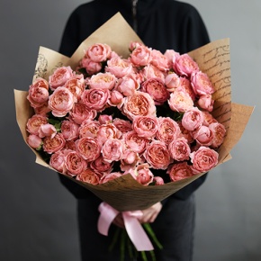 Букет кустовых пионовидных роз Джульетта (60 см) в Звенигороде