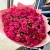 Букет из 35 малиновых кустовых роз (50 см) в Звенигороде