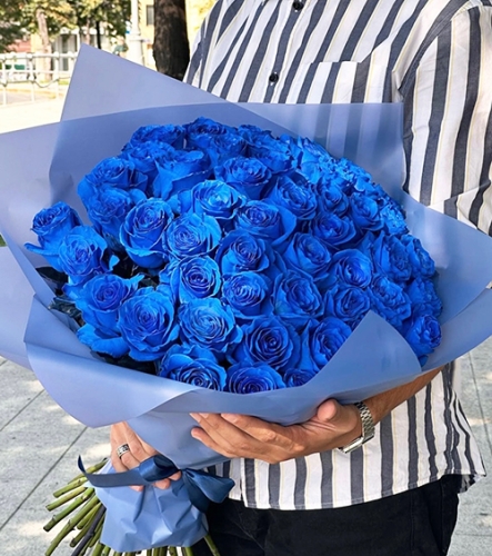 Букет из 51 синей розы Эквадор (60 см) в Звенигороде
