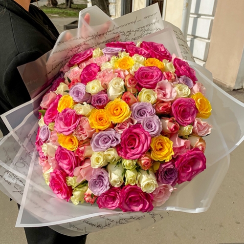 Букет "Bubble gum" из 101 розы микс (50 см) в Звенигороде